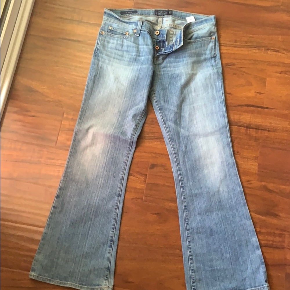 Woman’s Lucky Brans Jeans